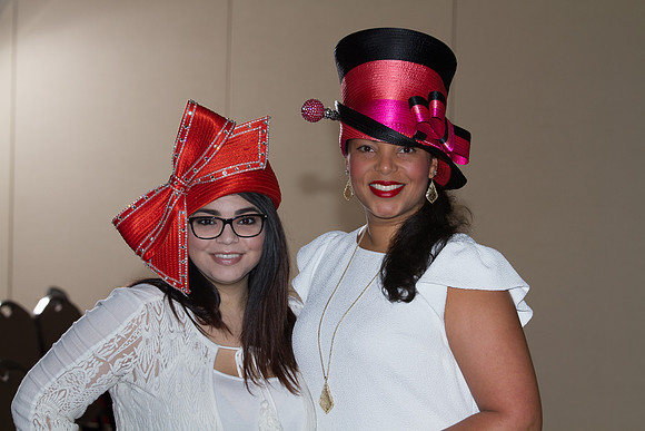 Hat Show CBOW 2017-4
