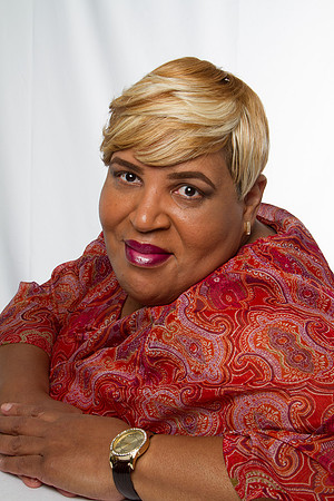 Carolyn 2015-24